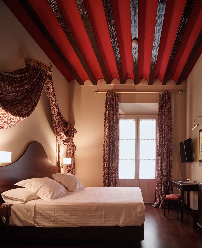 Hotel Las Casas De El Arenal 4*